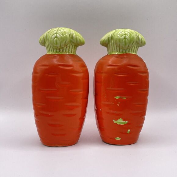 Vintage Anthropomorphic Carrot Salt & Peppers Shakers Set JAPAN Sad Face Orange - Picture 3 of 8
